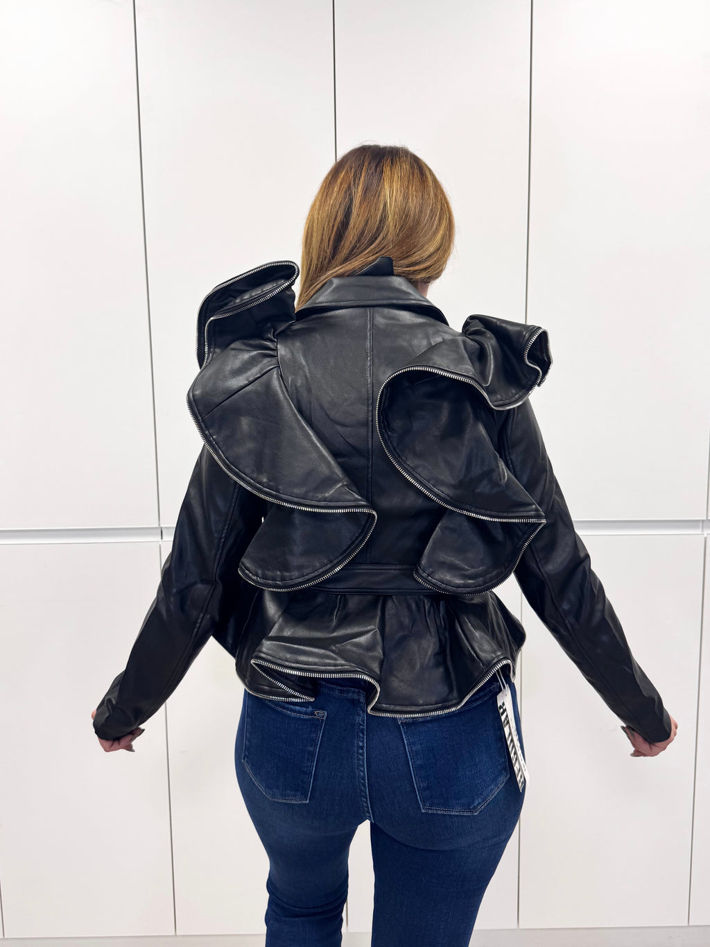 Chaqueta polipiel volante