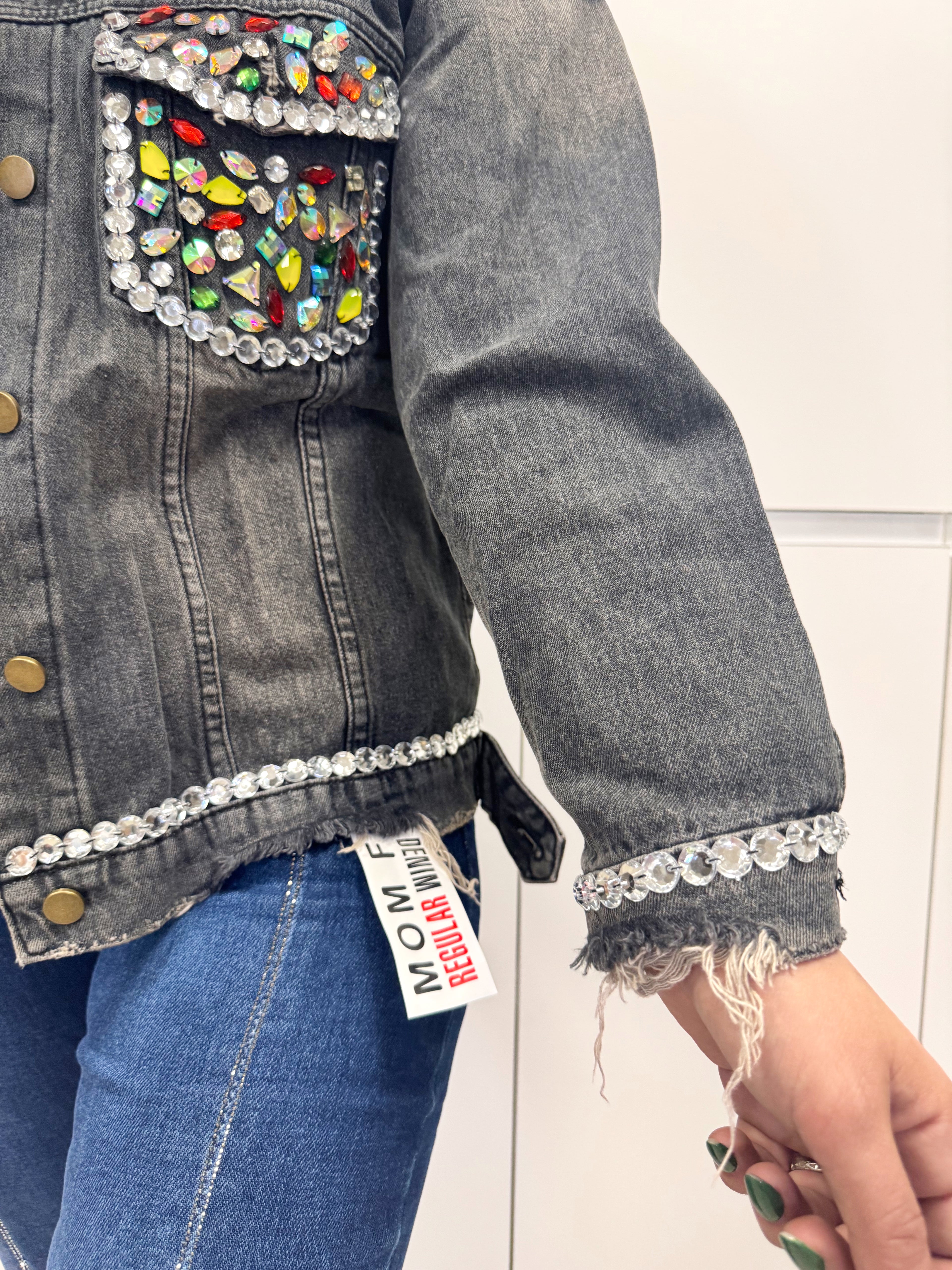 Chaqueta vaquera negra chic