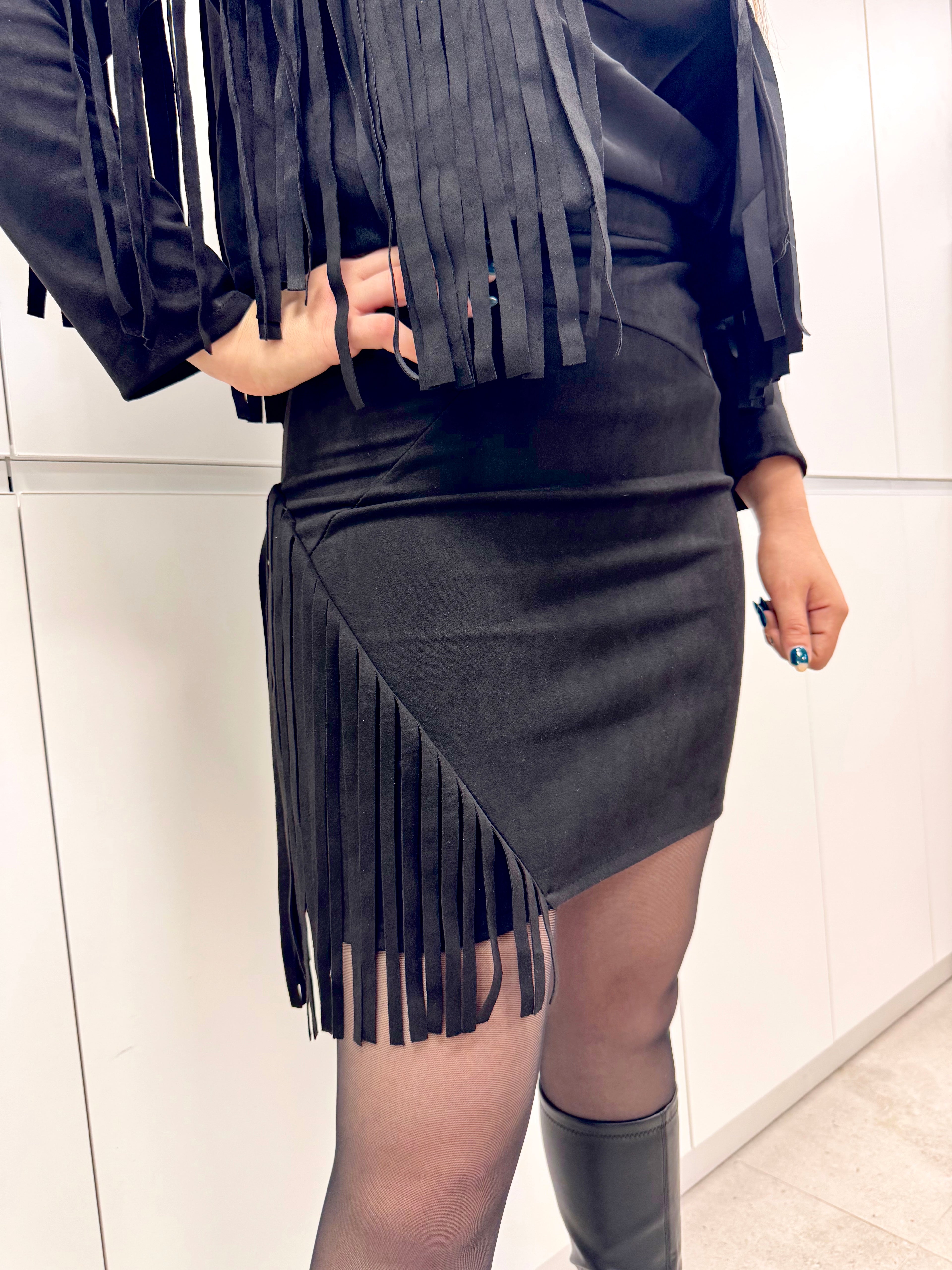 Falda antelina flecos