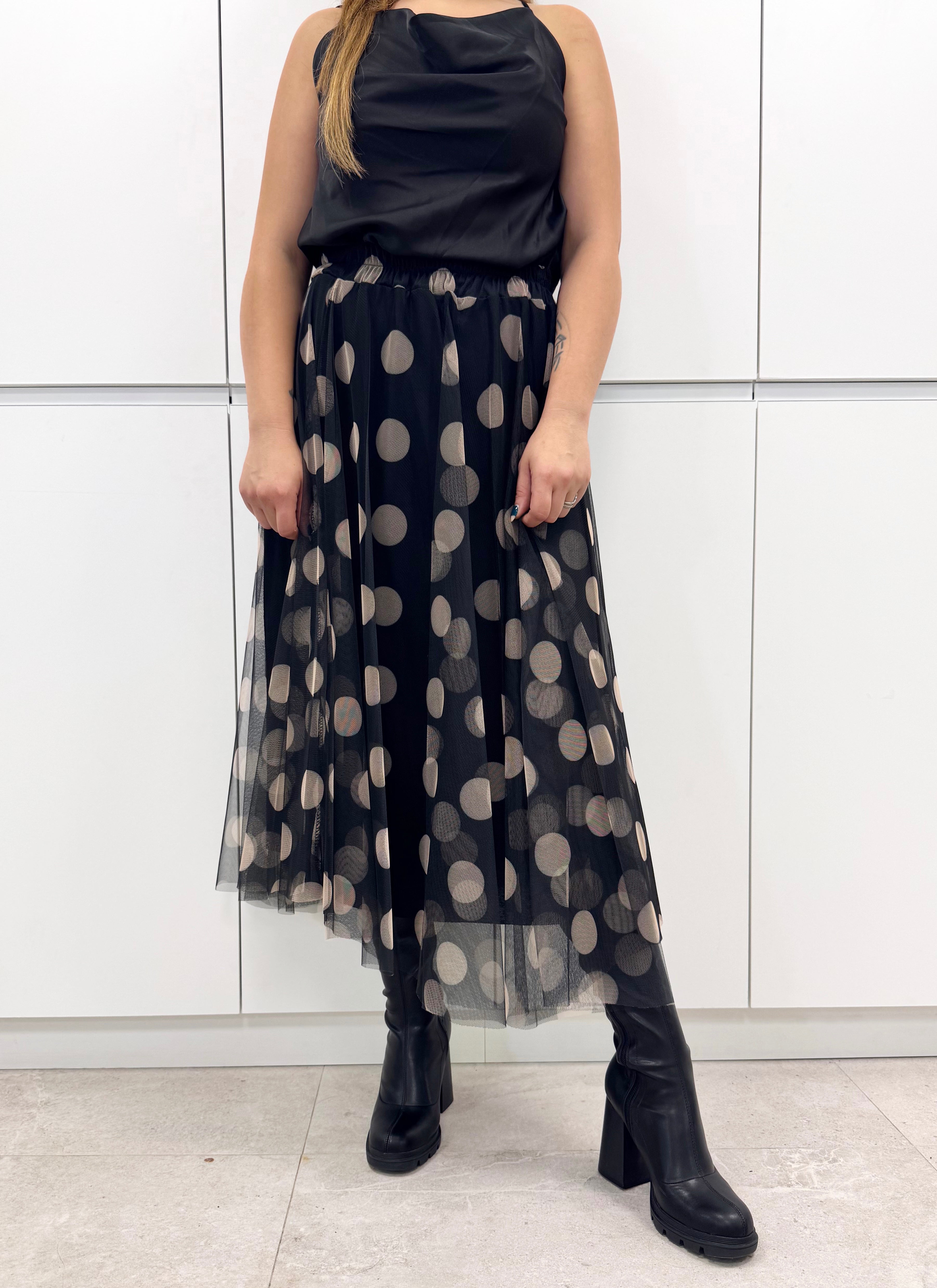 Falda tul lunares
