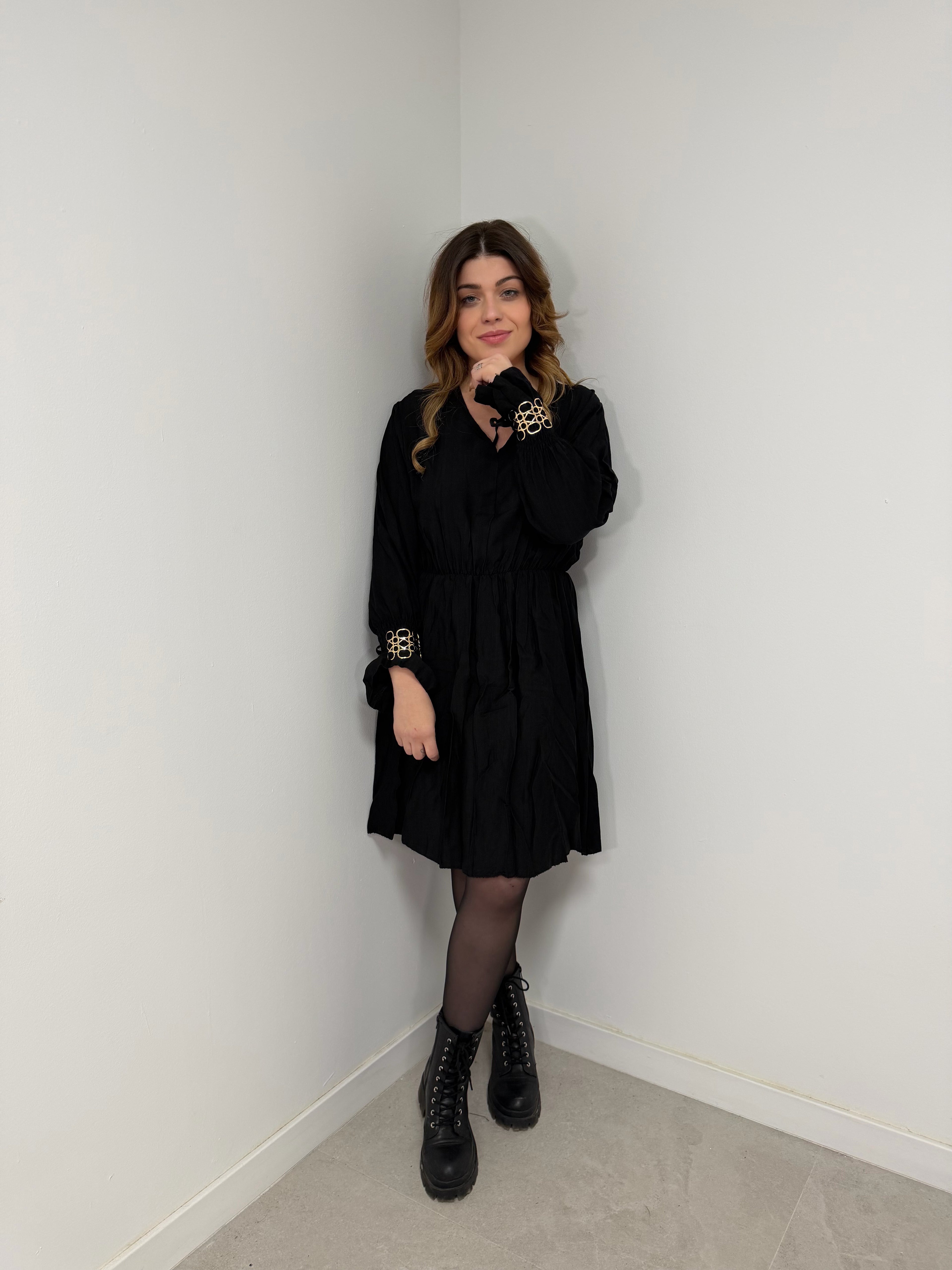 Vestido volante brazalete