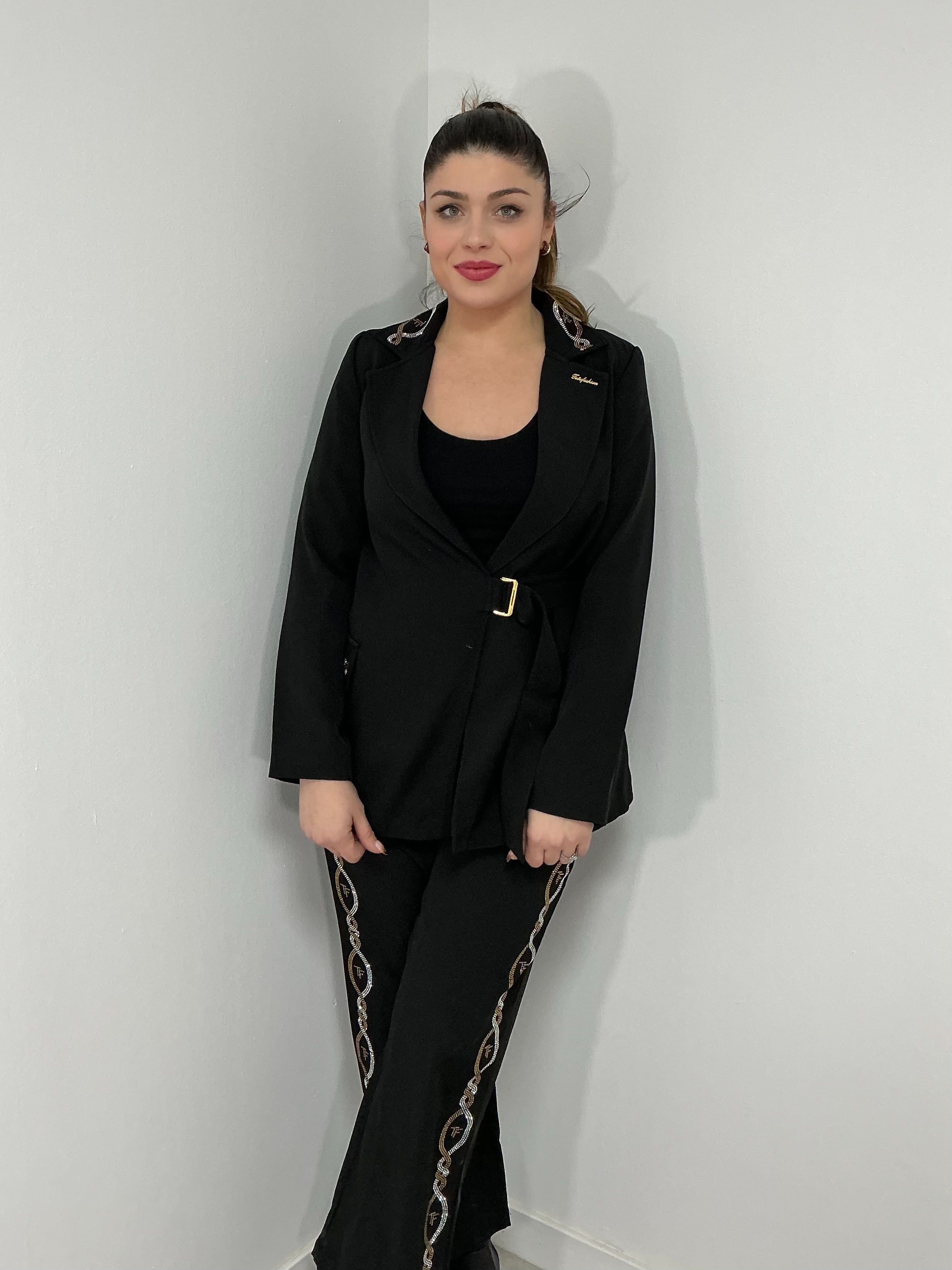 Conjunto traje negro brillos