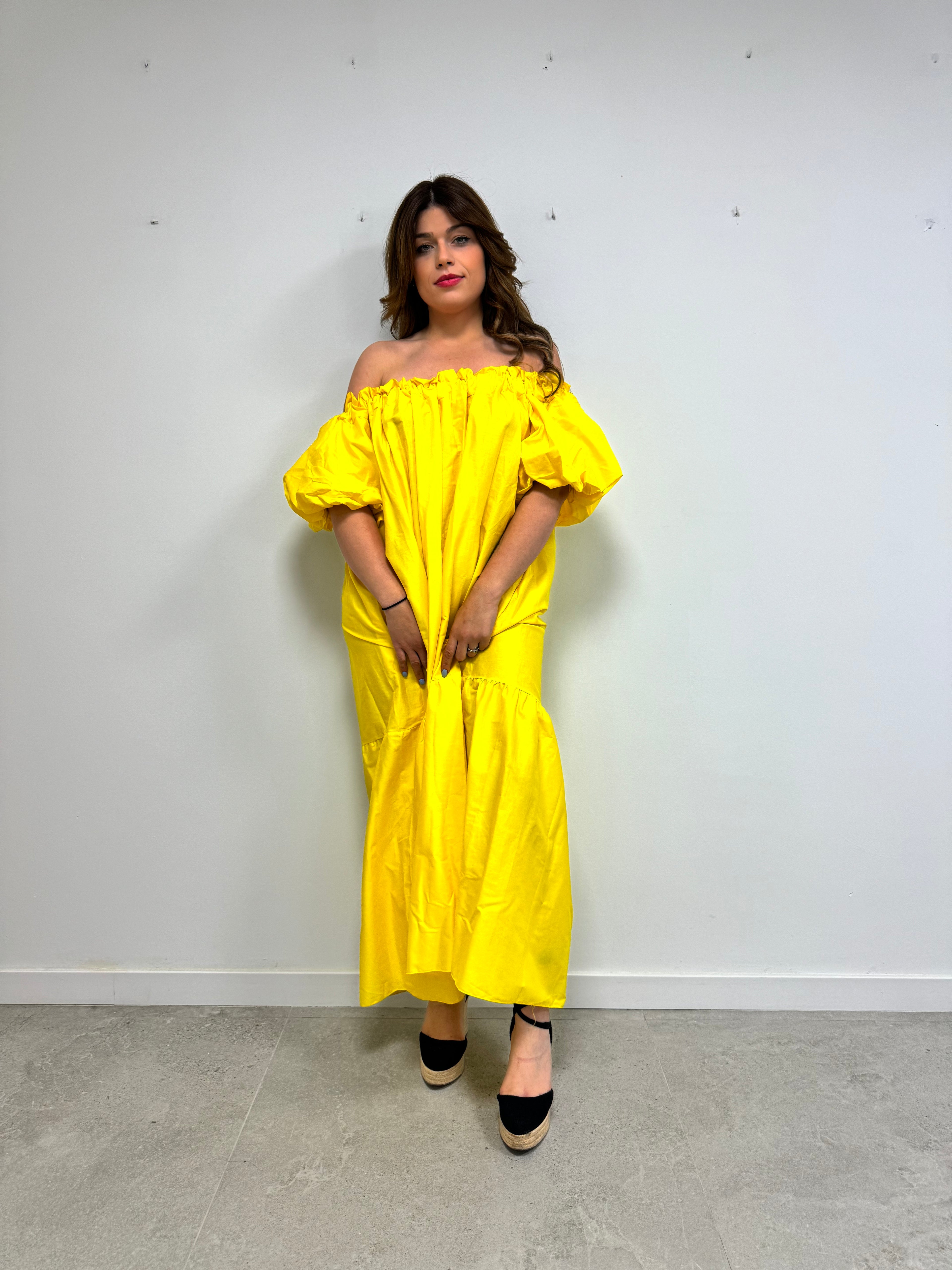 Vestido básico volante amarillo
