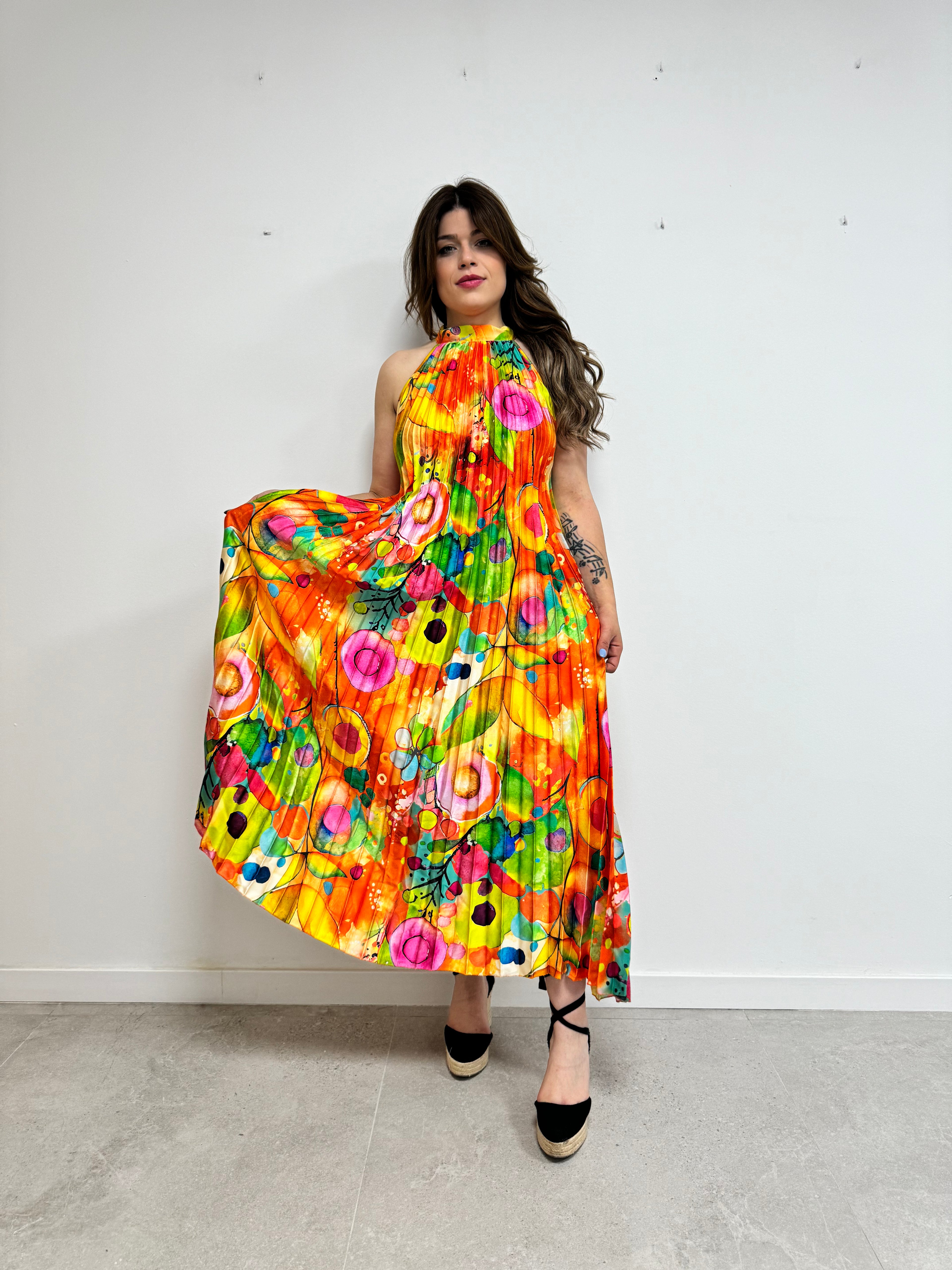 Vestido plisado colores naranja 