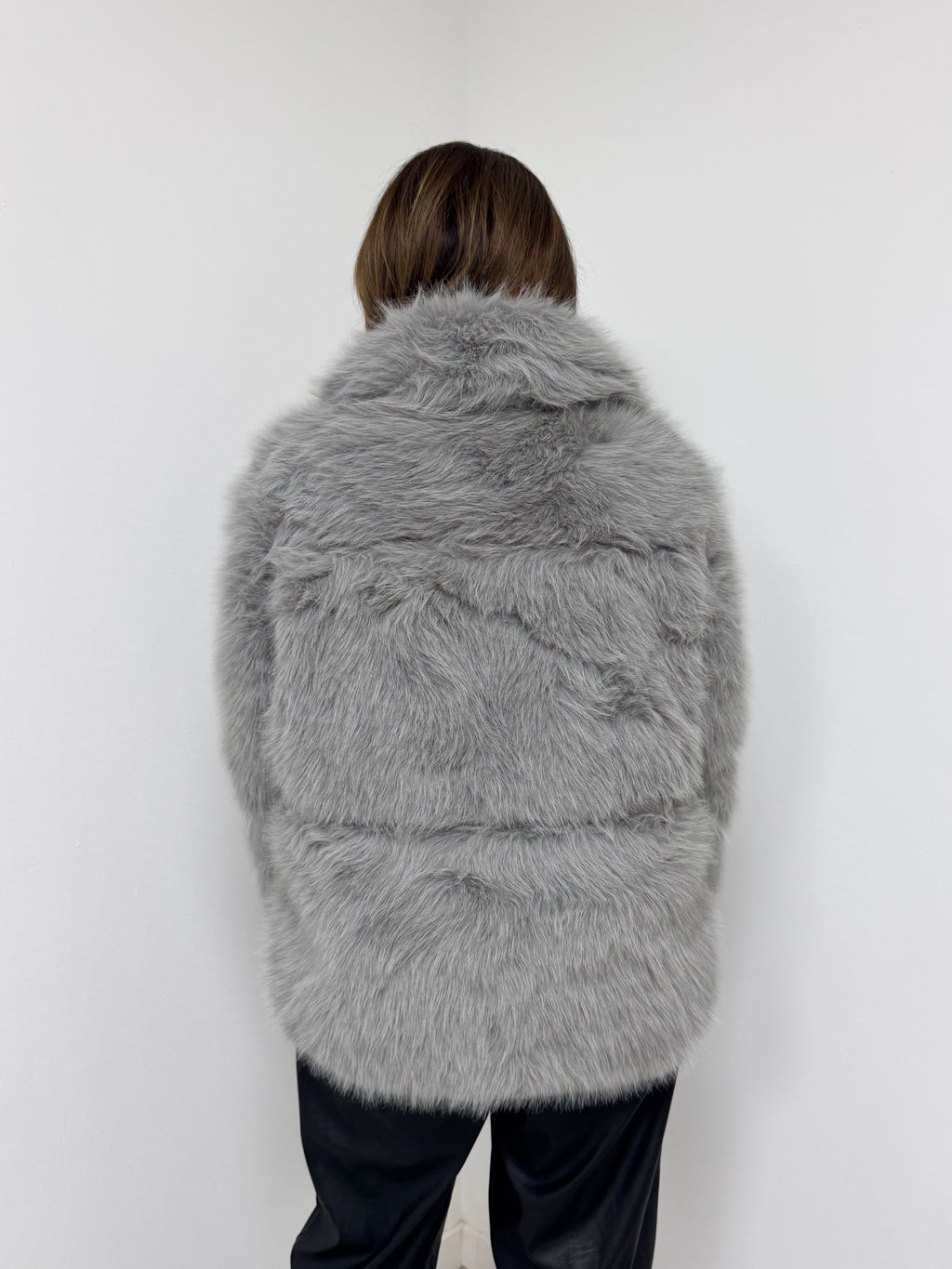 Abrigo pelo hebillas