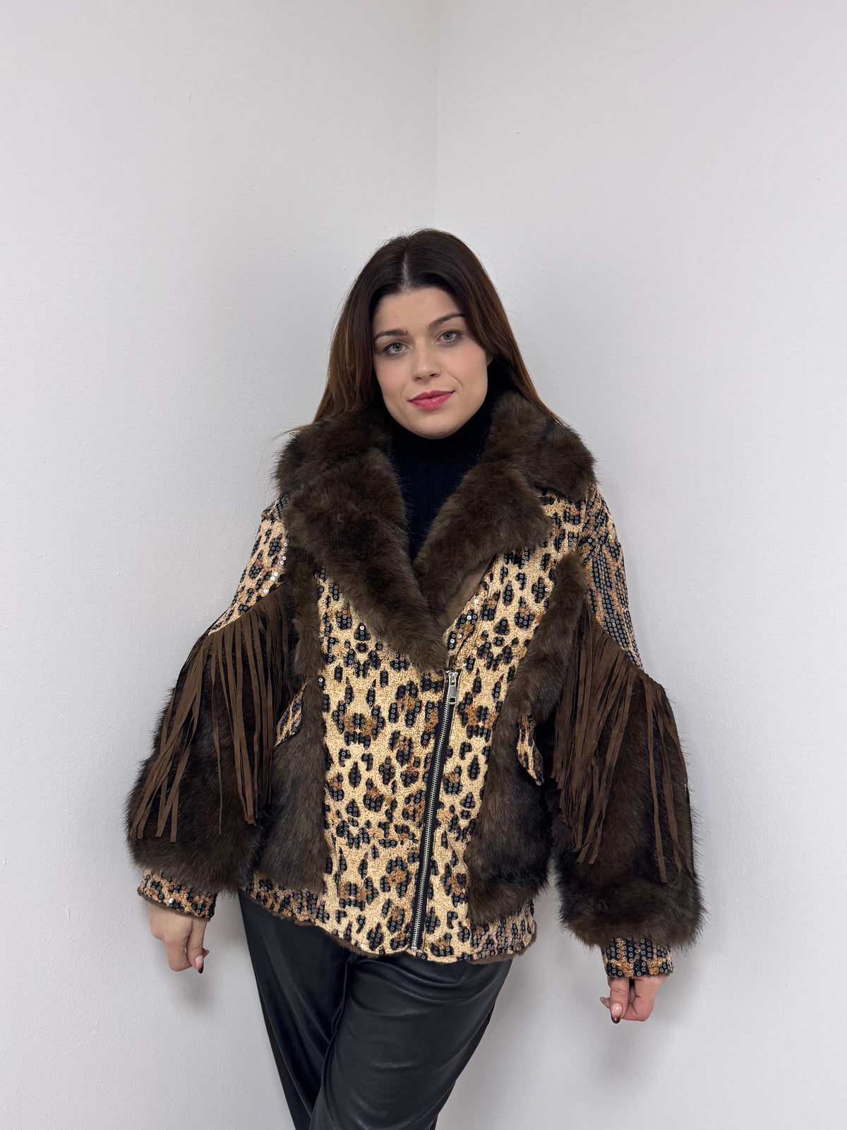 Abrigo detalles leopardo