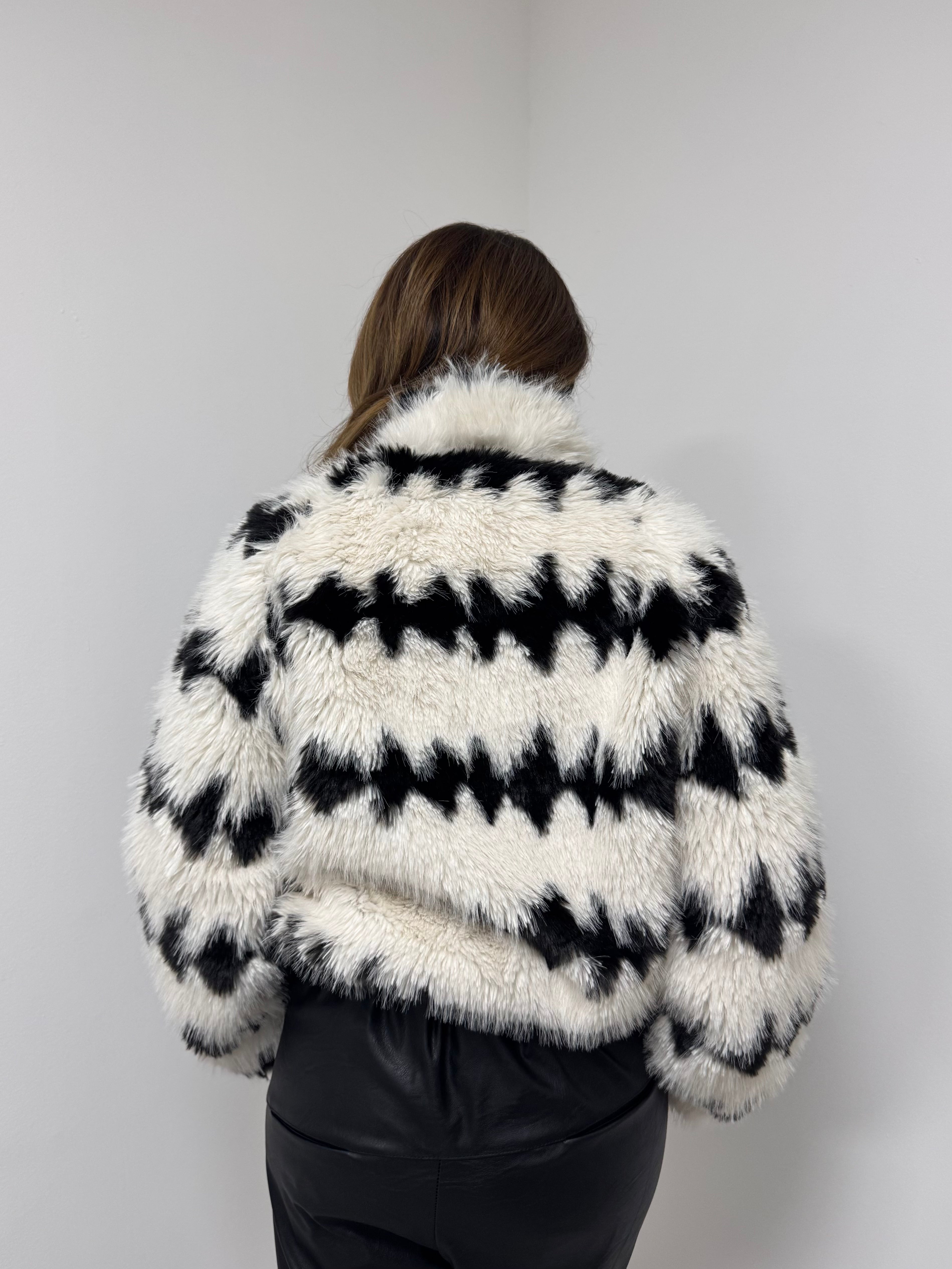 Abrigo pelo efecto cuero