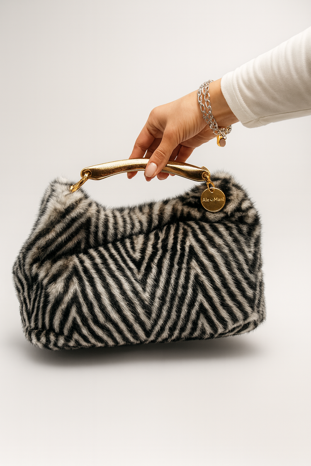 Bolso pelo mini zebra