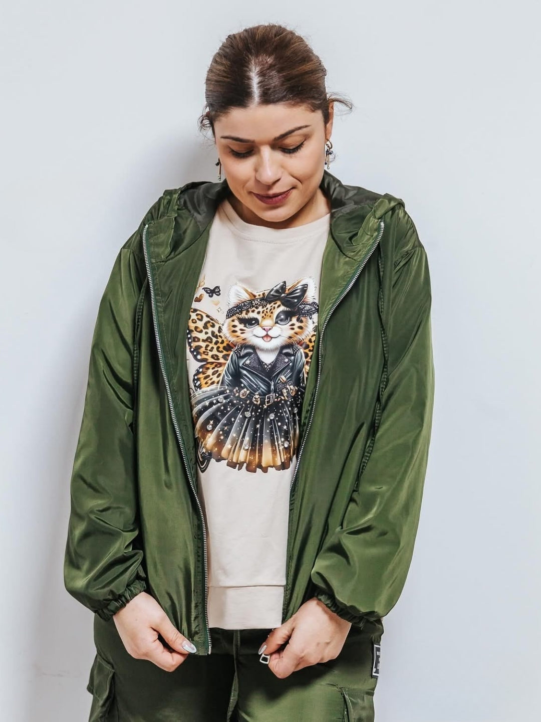 Camiseta gata brillos