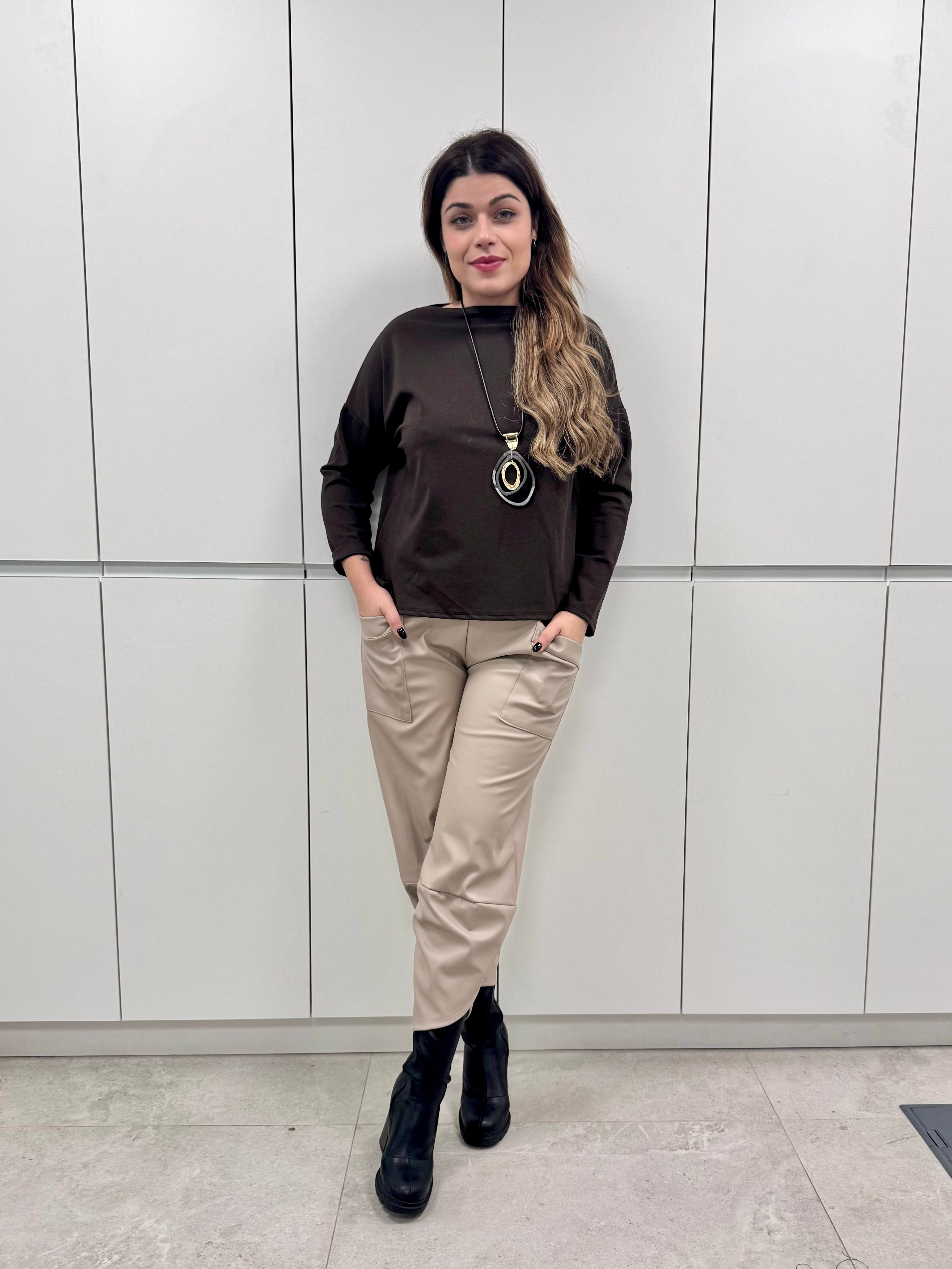 Camiseta accesorio collar