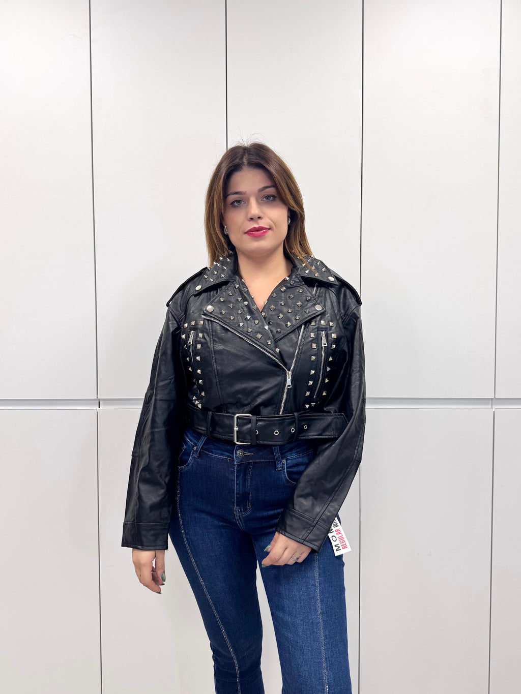 Chaqueta polipiel tachuelas