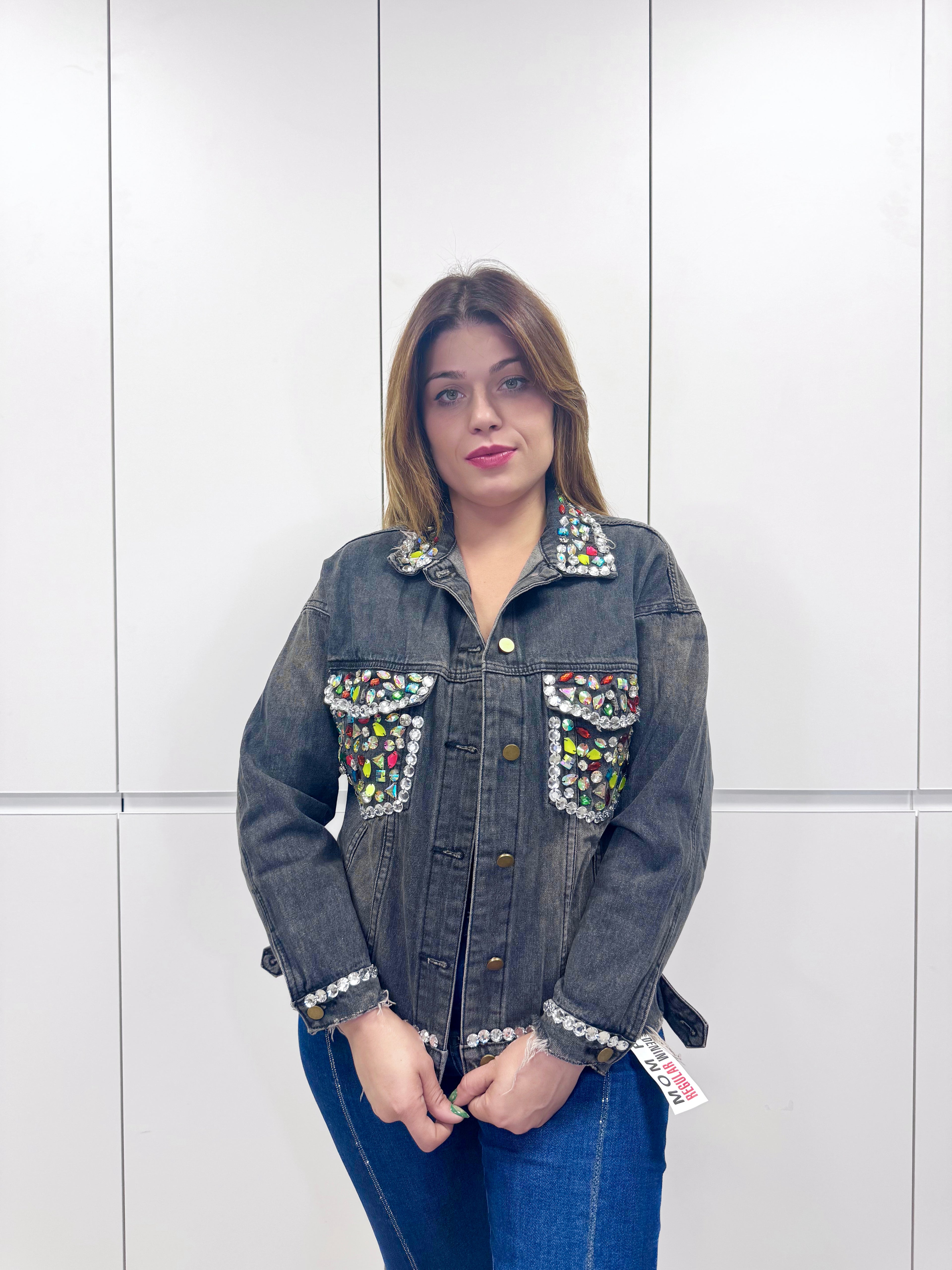 Chaqueta vaquera negra chic