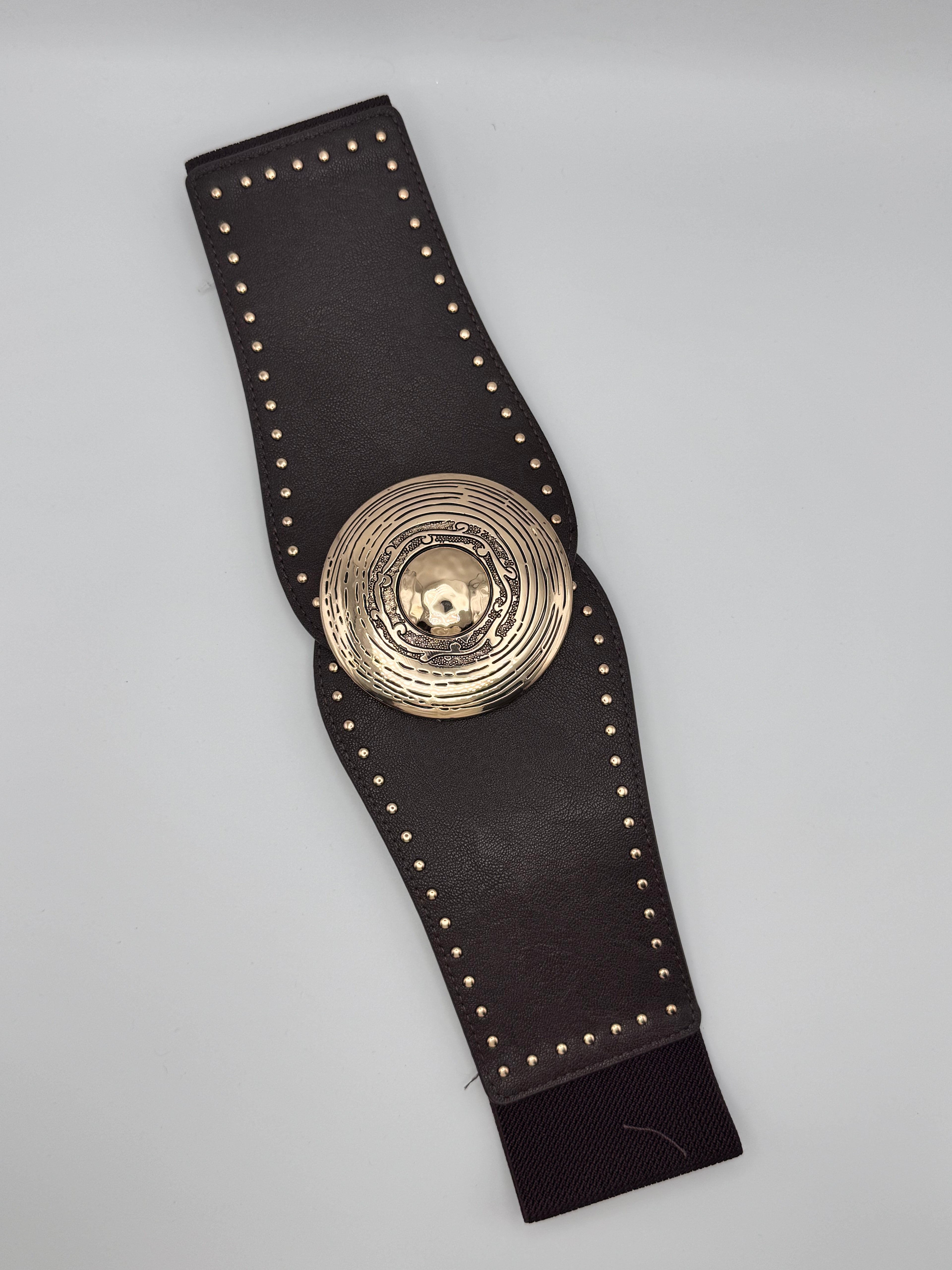Cinturón remaches esfera