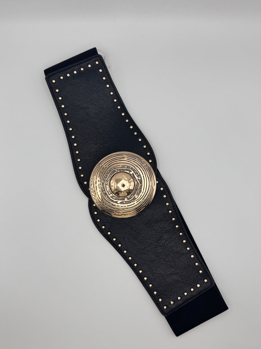 Cinturón remaches esfera