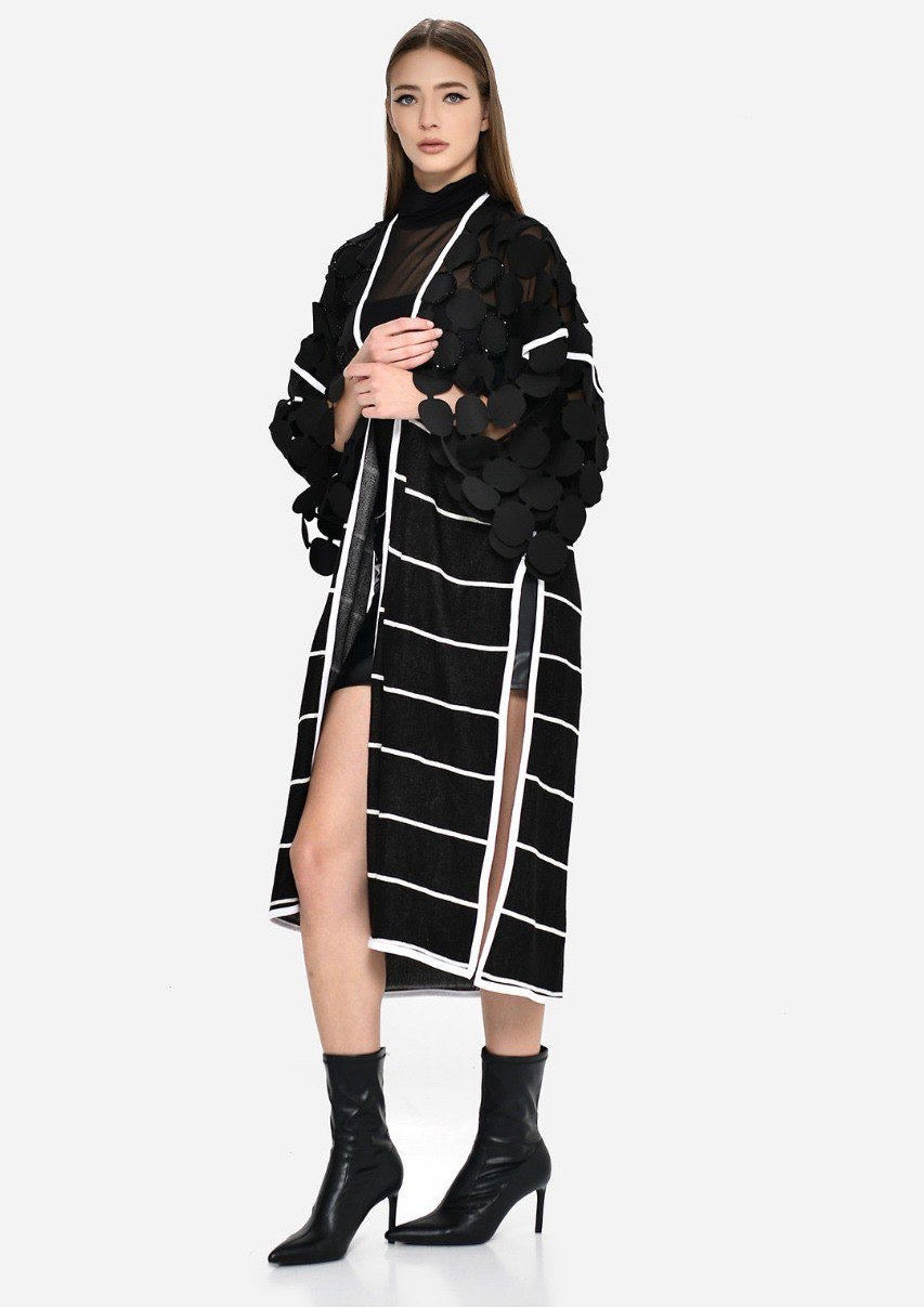 Chaqueta mangas esferas