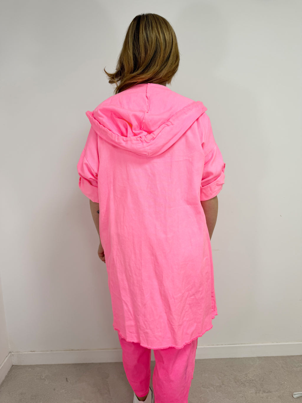 chaqueta neón
