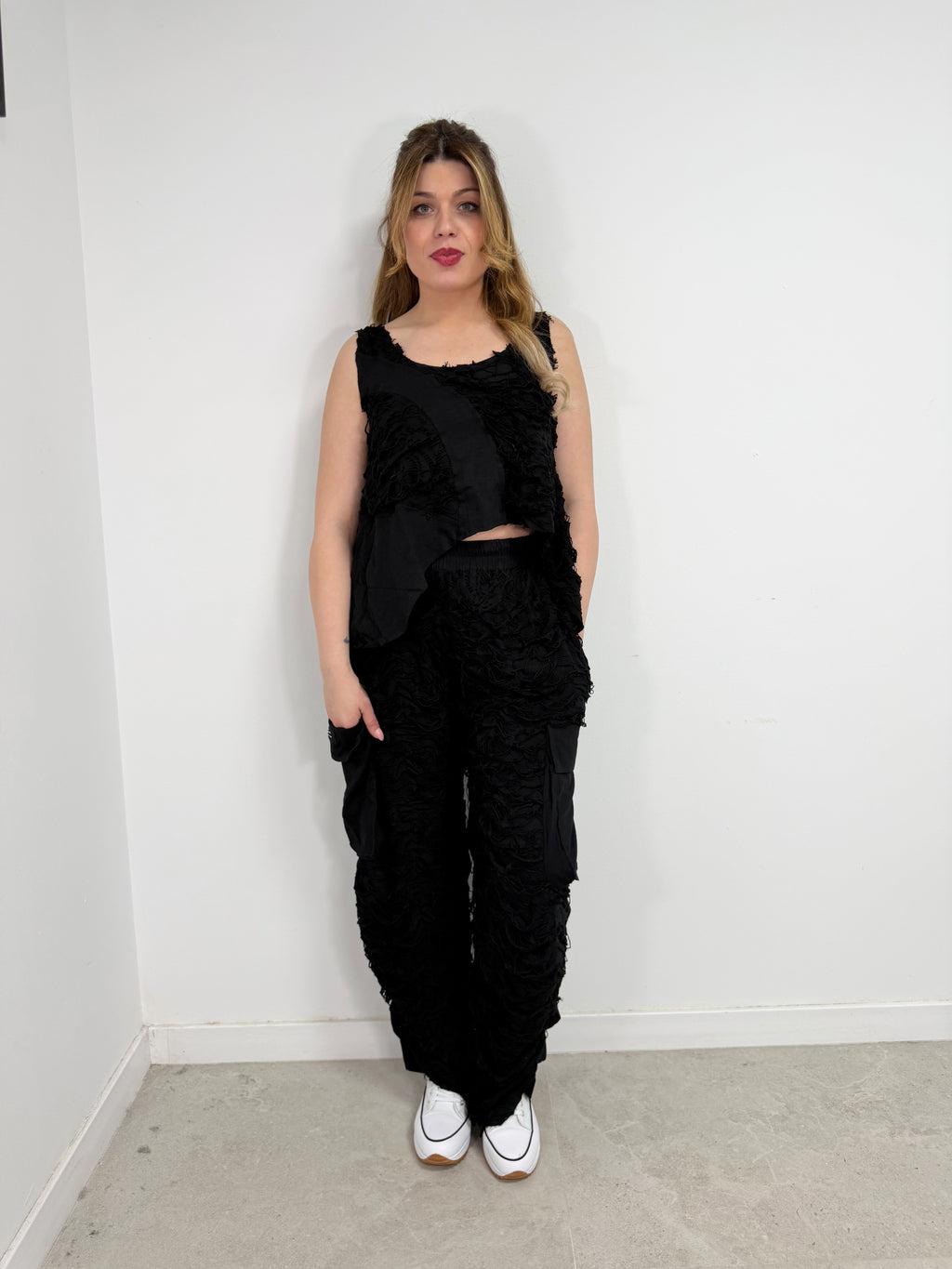 Conjunto negro relieves H4