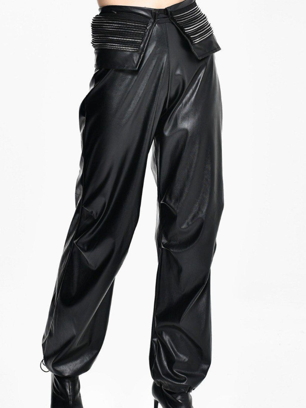 Pantalón polipiel cremalleras