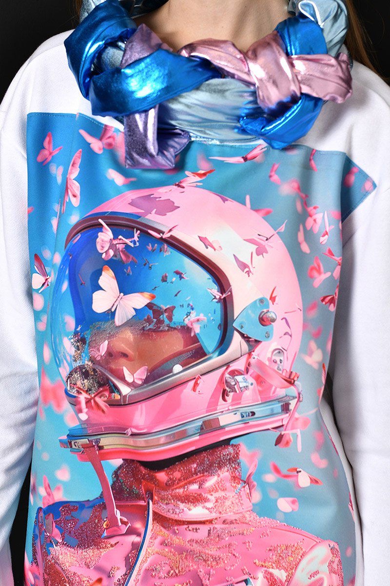 Sudadera cuello metalizado