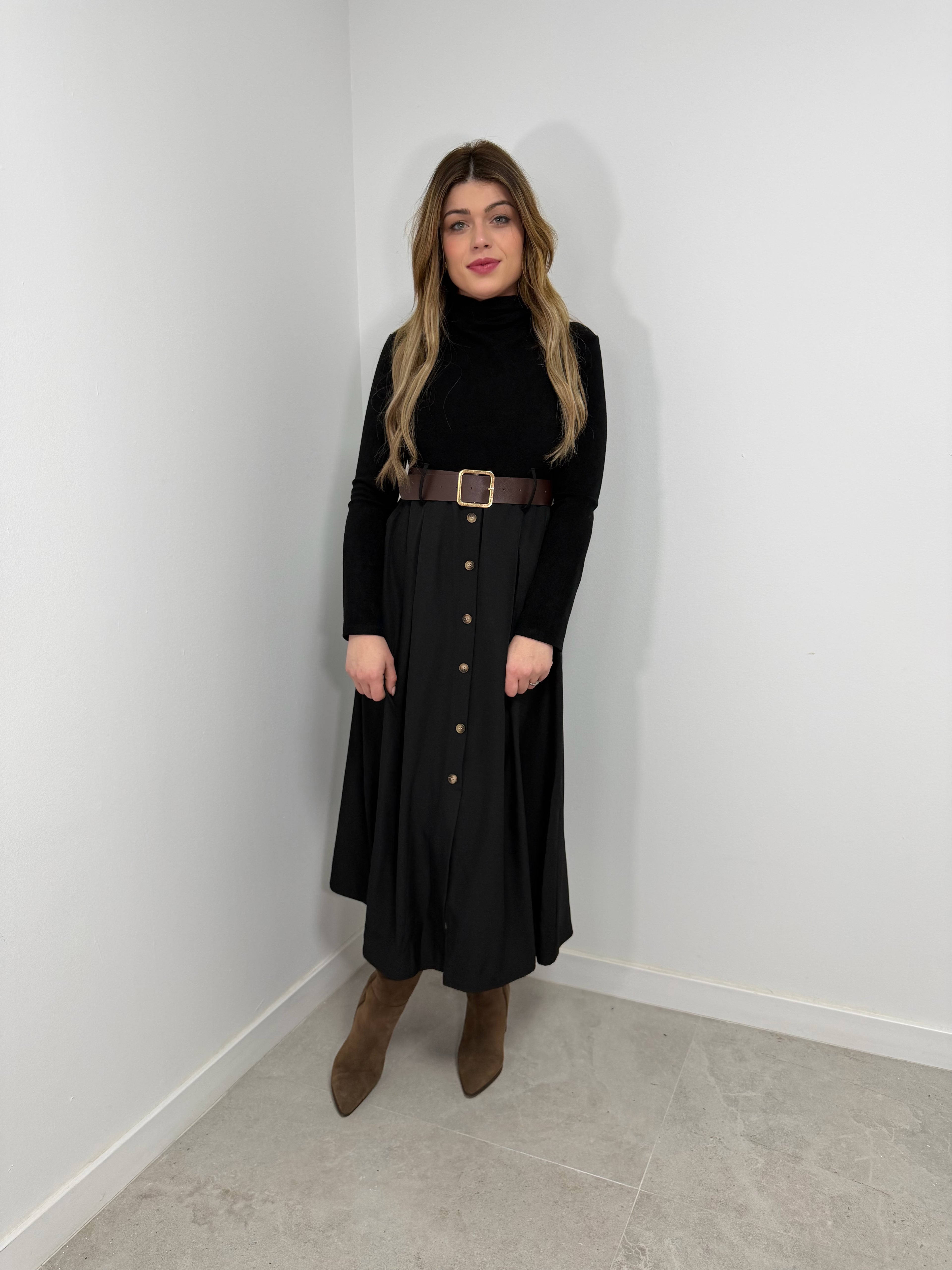 Vestido efecto falda