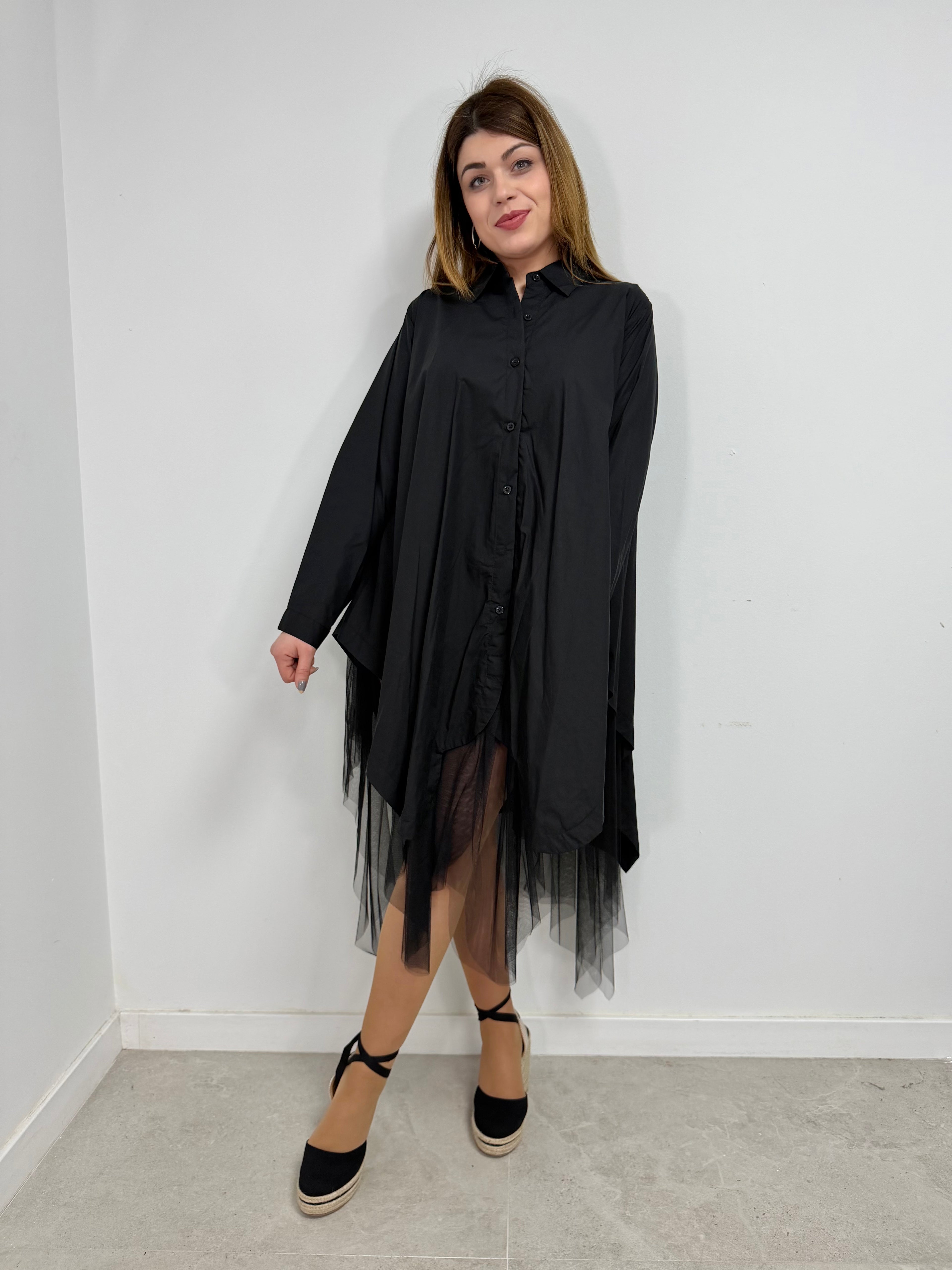 Vestido camisero tul