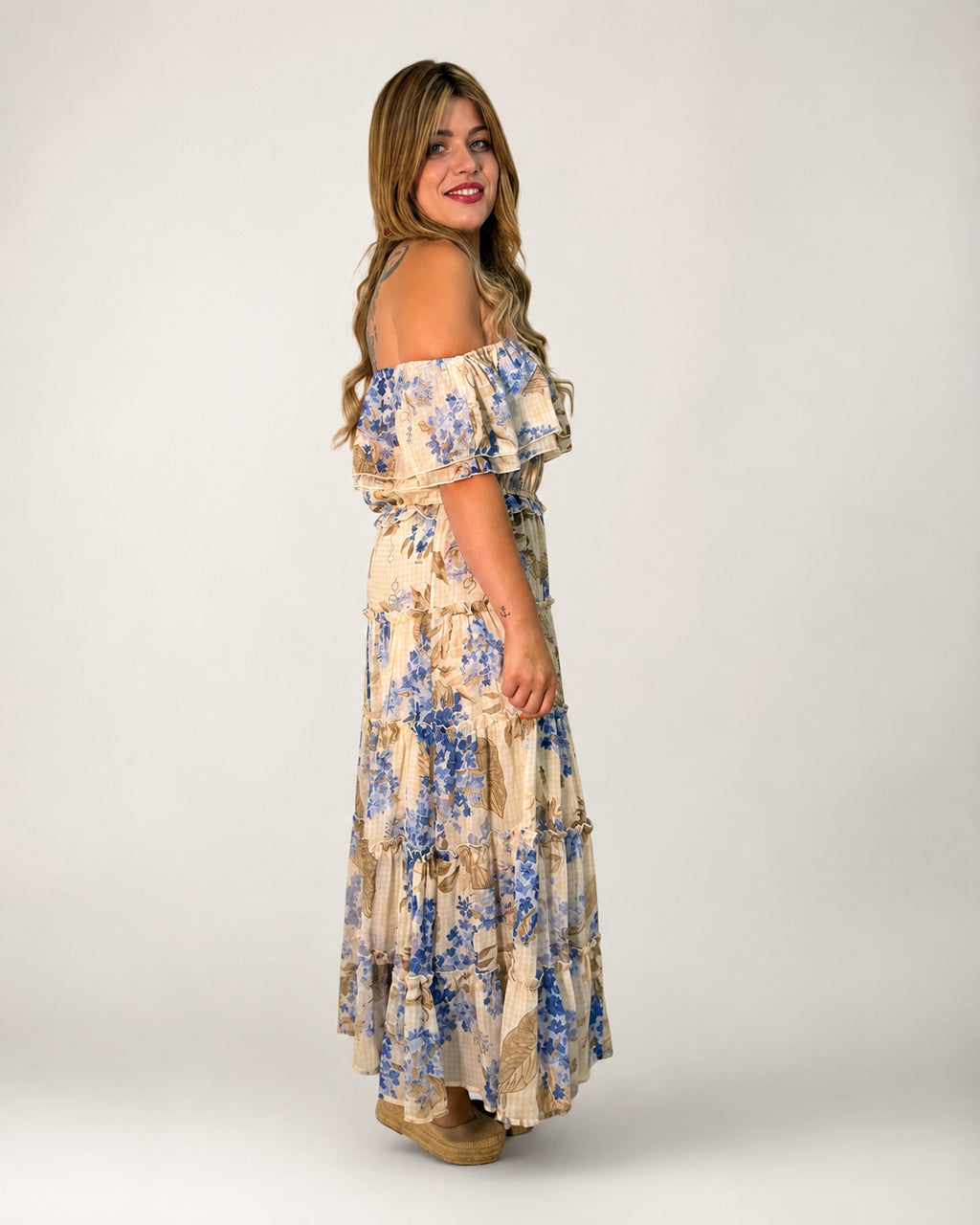 Vestido flores en crudo largo