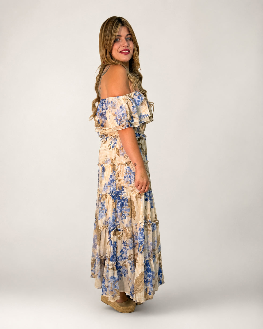 Vestido flores en crudo largo