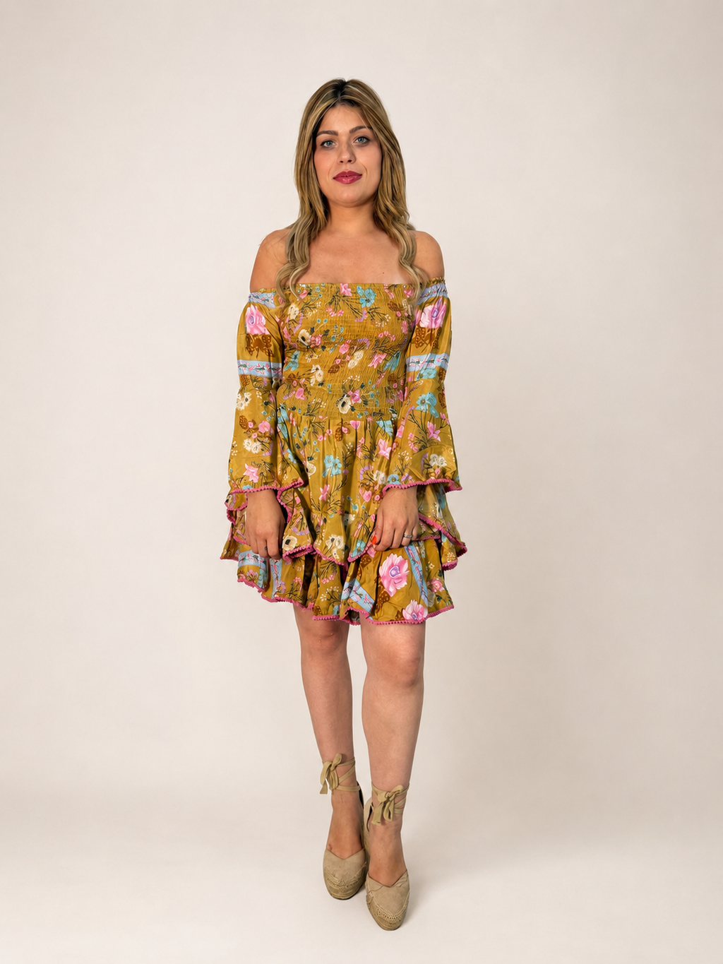 Vestido Lúa Mostaza