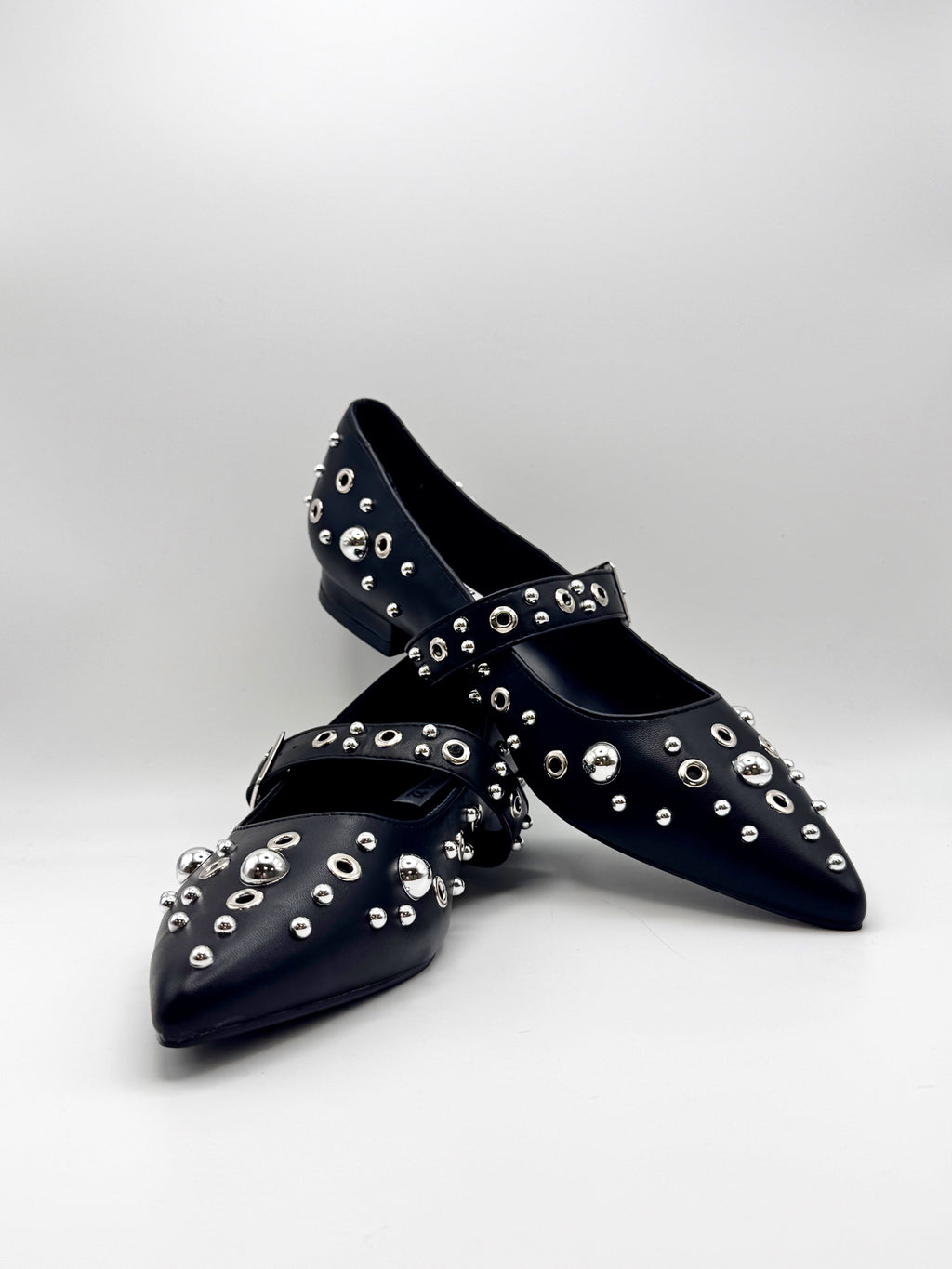 Zapato tachuela polipiel