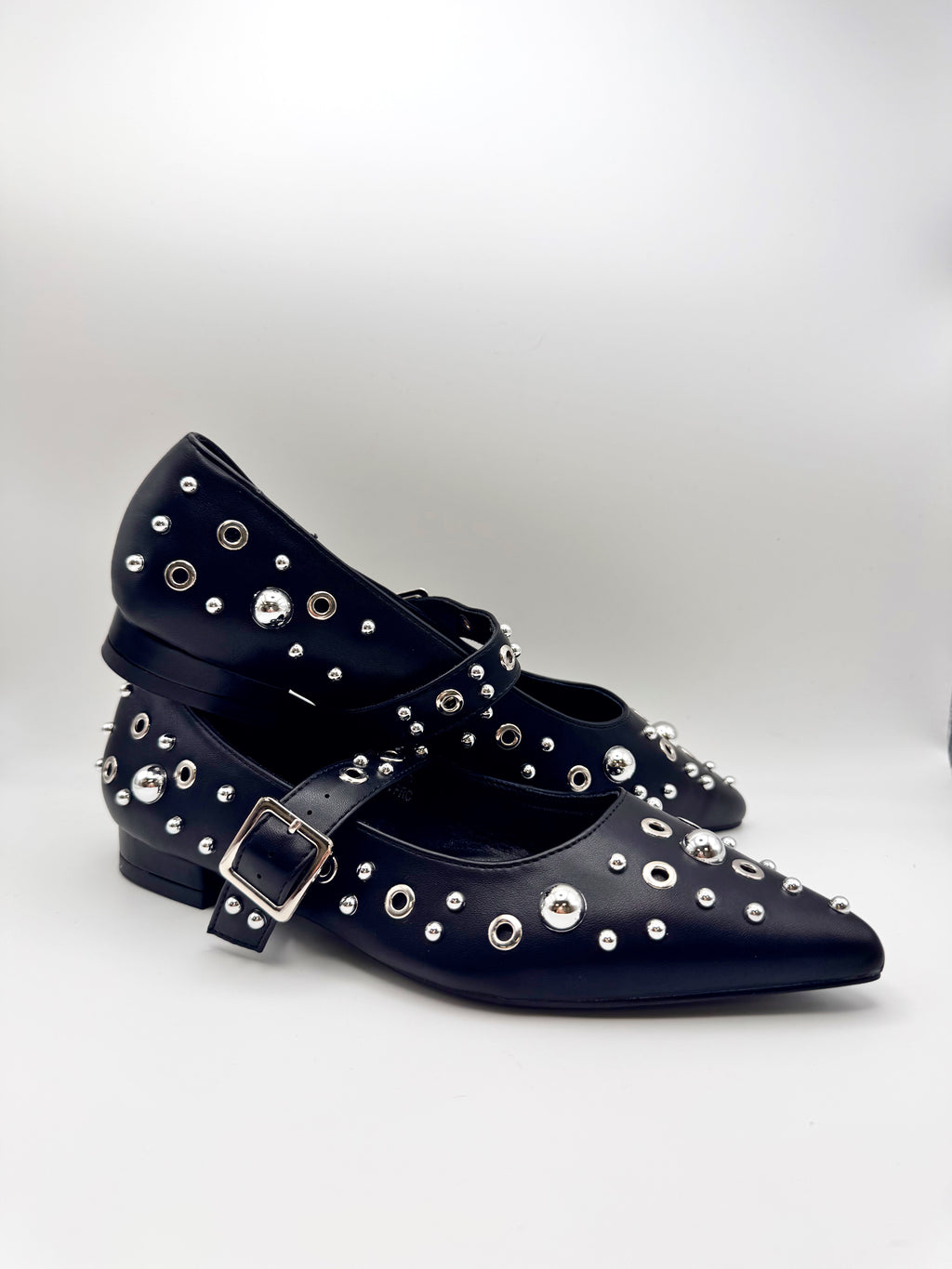 Zapato tachuela polipiel